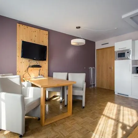 Holiday In In The Mountains Apartment *